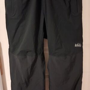 REI Men's Black Cargo Pants
